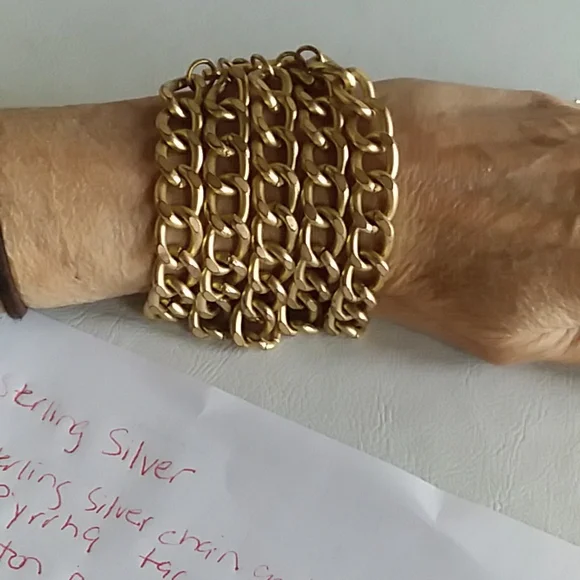 Gold Color Bracelet - Picture 4 of 4